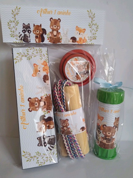 Kit Domino ,corda, Ioio e Bolinha de Sabão Bosque Encantado