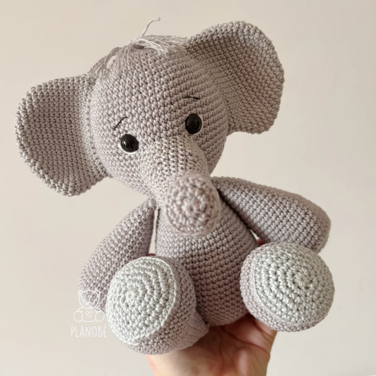 Elefante de crochê Nuno - Amigurumi
