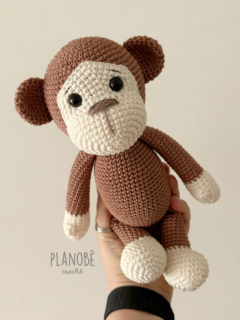 Macaco de crochê Bob - Amigurumi - Imagem 3