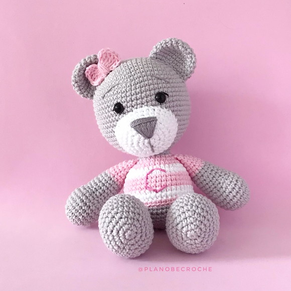 Ursinha Lilly Baby Cinza com Camiseta - Amigurumi - Imagem 3