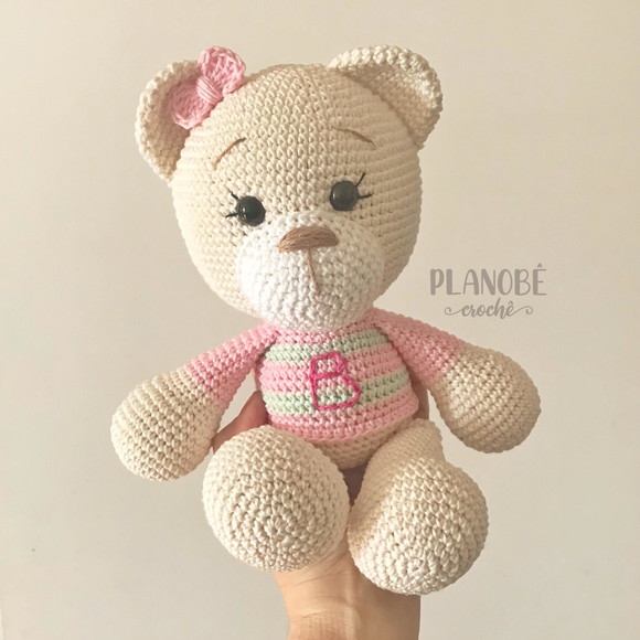 Ursinha Lilly com Blusão - Amigurumi