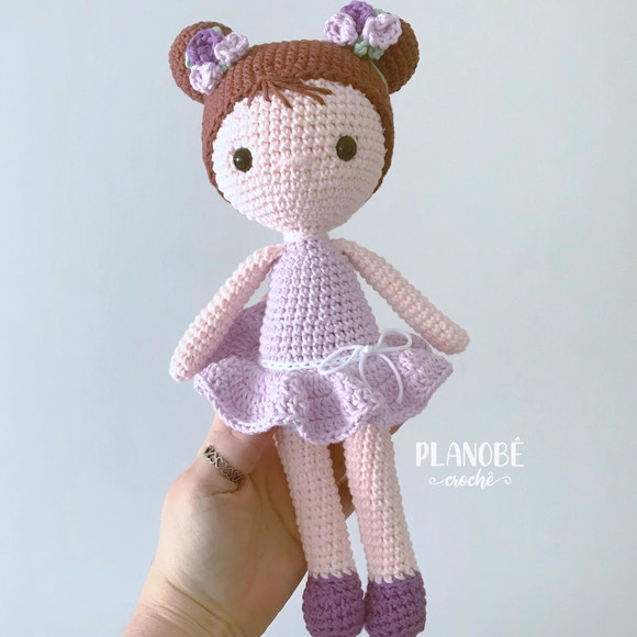 Boneca Chloe - Amigurumi - Imagem 3