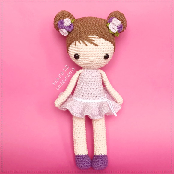 Boneca Chloe - Amigurumi - Imagem 4