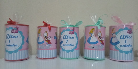 Cofrinho Personalizado Alice