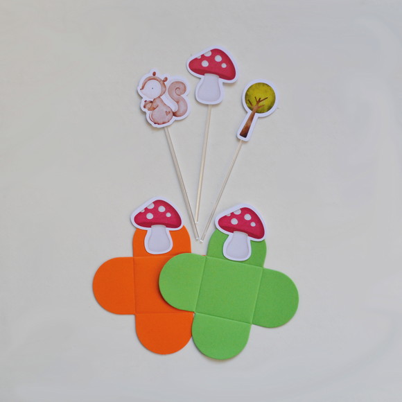 Bosque Forminhas e Toppers de doces