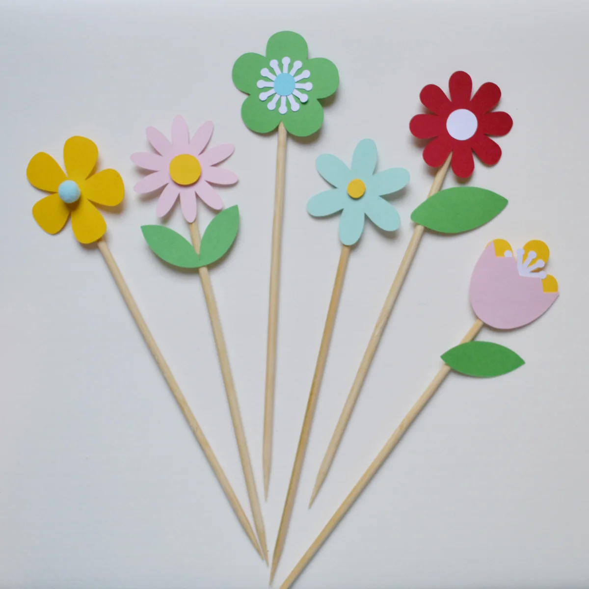 Topo de Bolo e Topper de doce tema Flores - Imagem 2