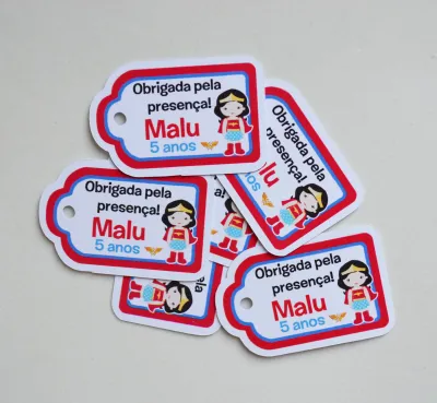 Tag lembrancinha Mulher Maravilha - 20 unidades
