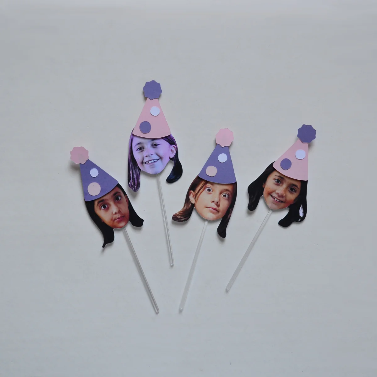 Topper rostinhos com Chapeuzinho de festa (12 Unidades) - Imagem 6