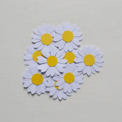Apliques de Papel Margaridas (30 Unidades)
