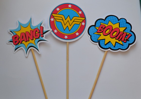 Palitões Decorativos Onomatopéias Super Heróis - 10 Unidades