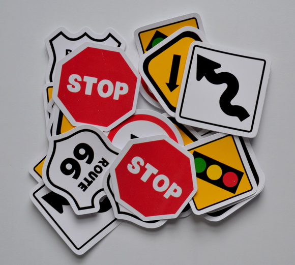 Apliques Placas de Trânsito - Imagem 2