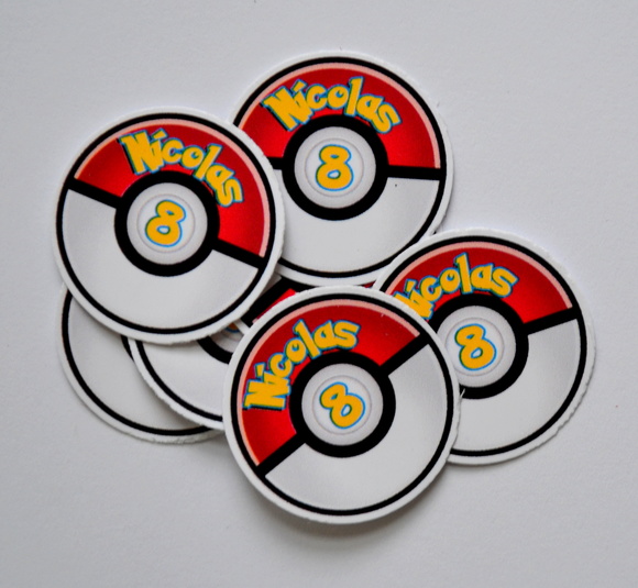 Adesivo Pokémon 4cm