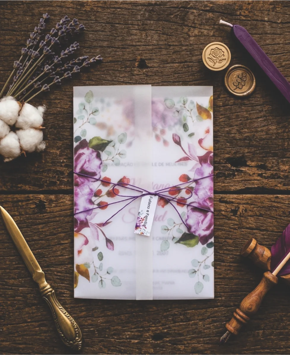 Convite de Casamento em Papel Vegetal Floral Roxo e Violeta