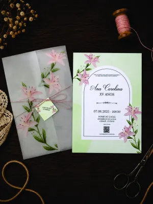 Convite de 15 Anos Floral Rosa com arco e Papel Vegetal