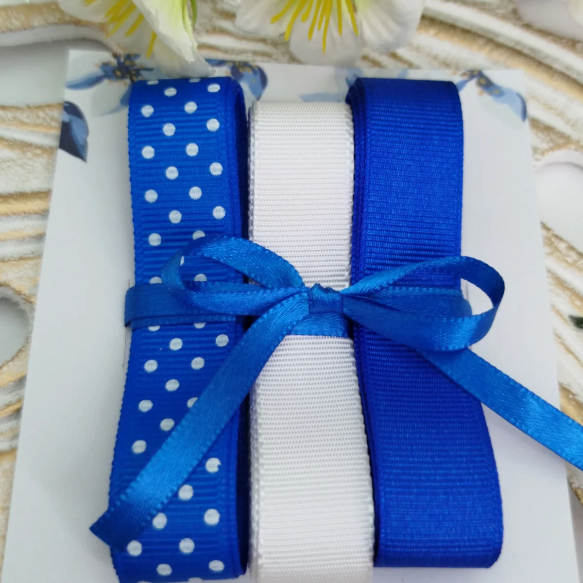 Kit de Fitas Azul Royal e Branca Poá — Gorgurão Liso e Estampa Bolinhas - Imagem 3