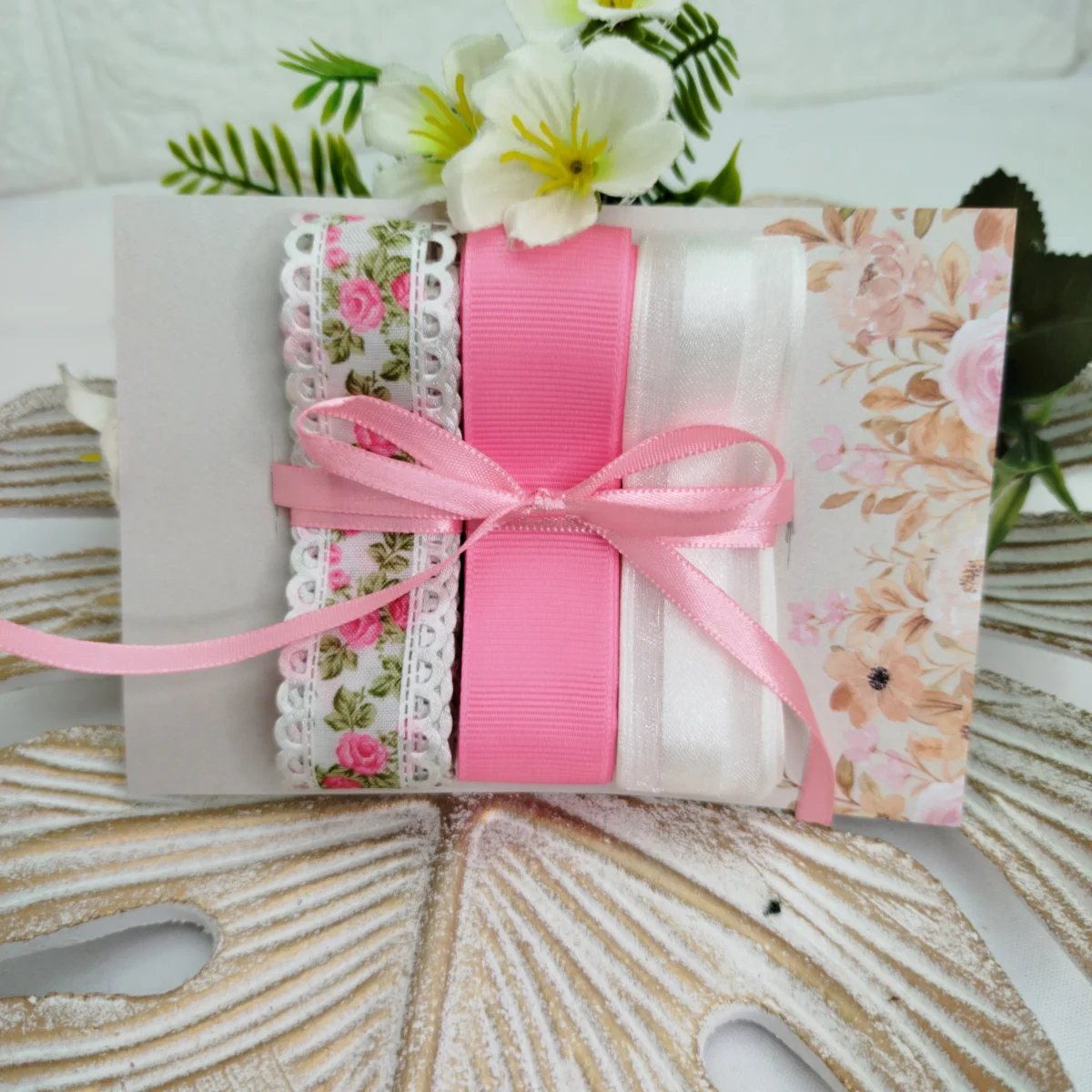 Kit de Fitas Floral Rosa e Branca — Poliéster Estampada, Gorgurão e Voil com Cetim - Imagem 5