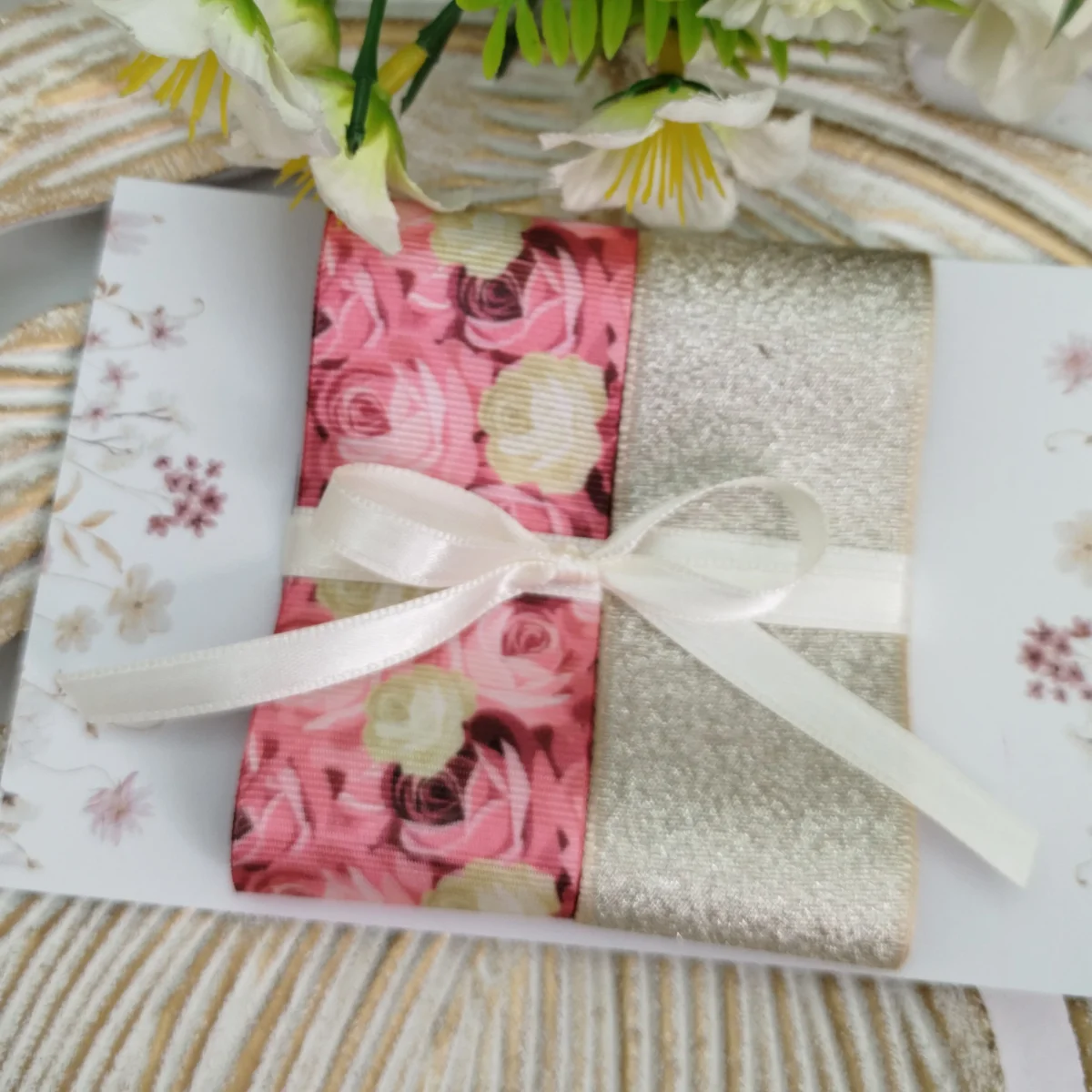 Kit de Fitas Floral Rosas — Gorgurão Estampado, Baunilha, Rosa e Voil Marfim - Imagem 4
