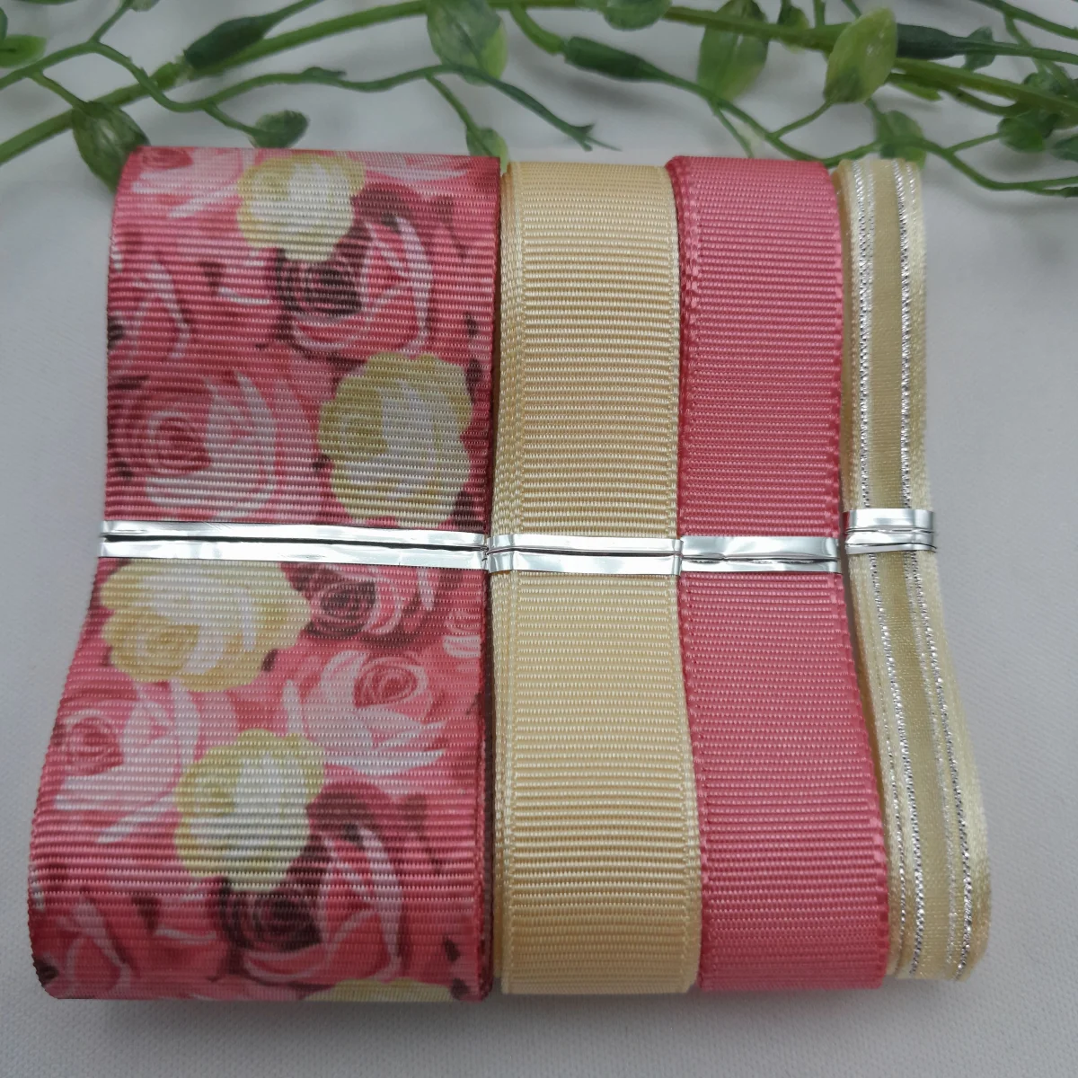 Kit de Fitas Floral Rosas — Gorgurão Estampado, Baunilha, Rosa e Voil Marfim - Imagem 5