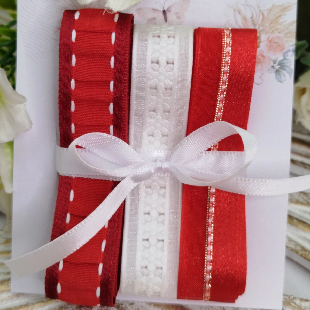 Kit de Fitas: Vermelha Franzida com Pesponto, Voil Floral, Cetim com voil - Imagem 3