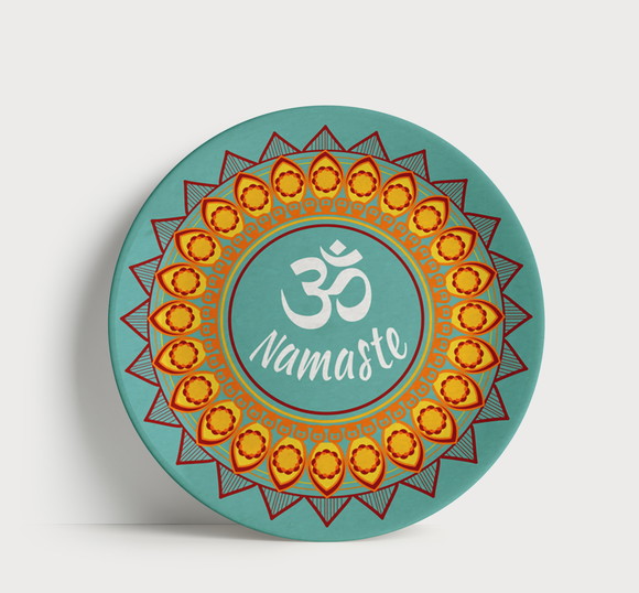 Prato Decorativo Namastê - Porcelana 21cm (com Suporte)