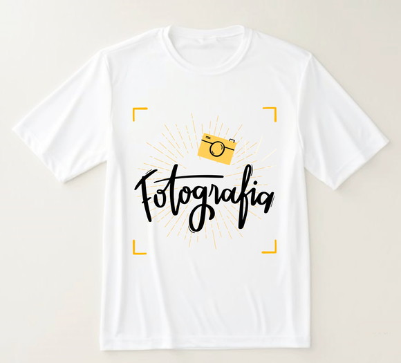 Camiseta Estampa Fotografia Modelo Moderno com Câmera