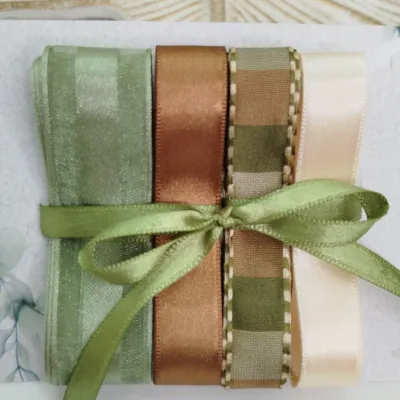 Kit de Fitas Tons Terrosos — Voil com Cetim Verde, Cetim Marrom, Listrada Degradê e Marfim