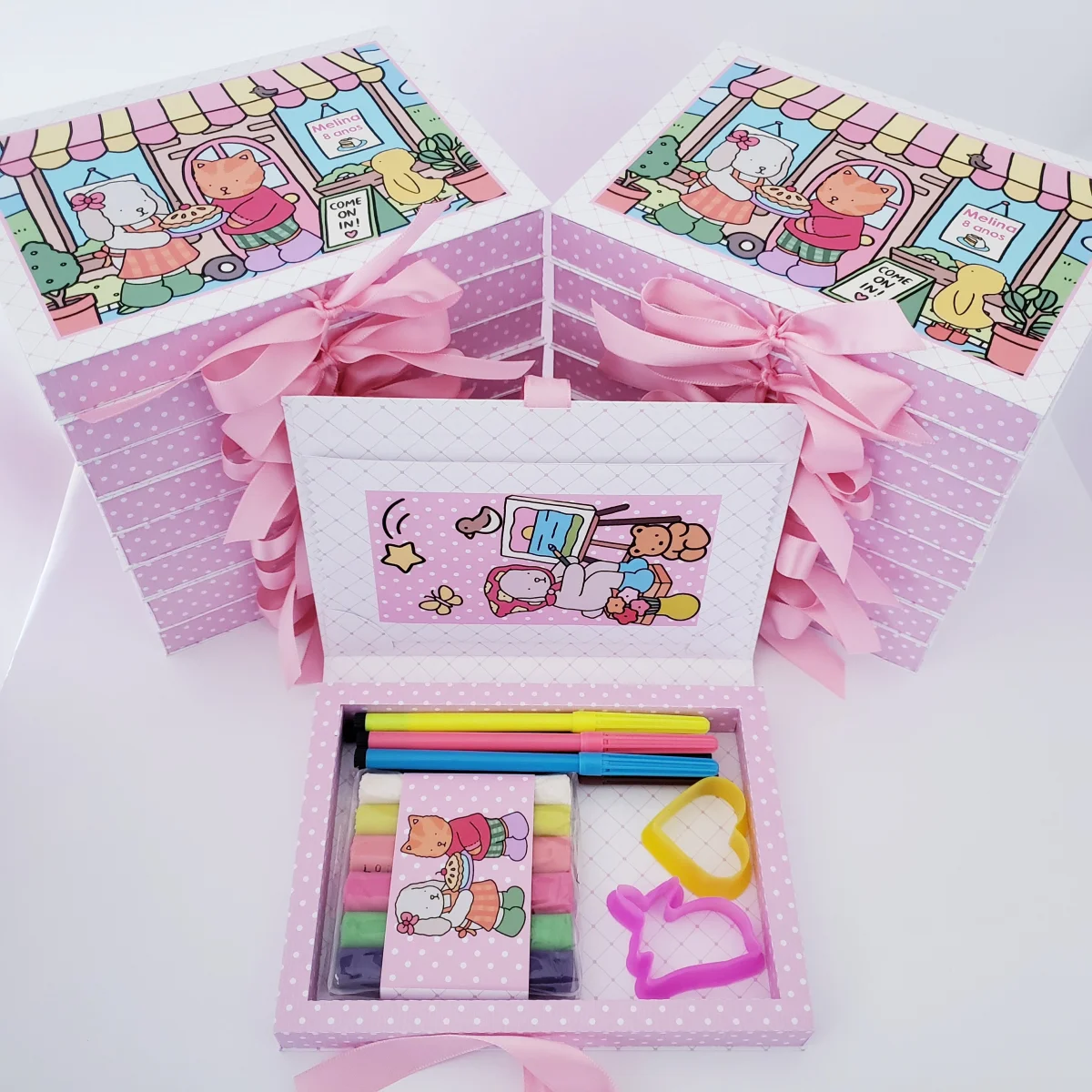 Lembrancinha Bobbie Goods kit pintura massinha