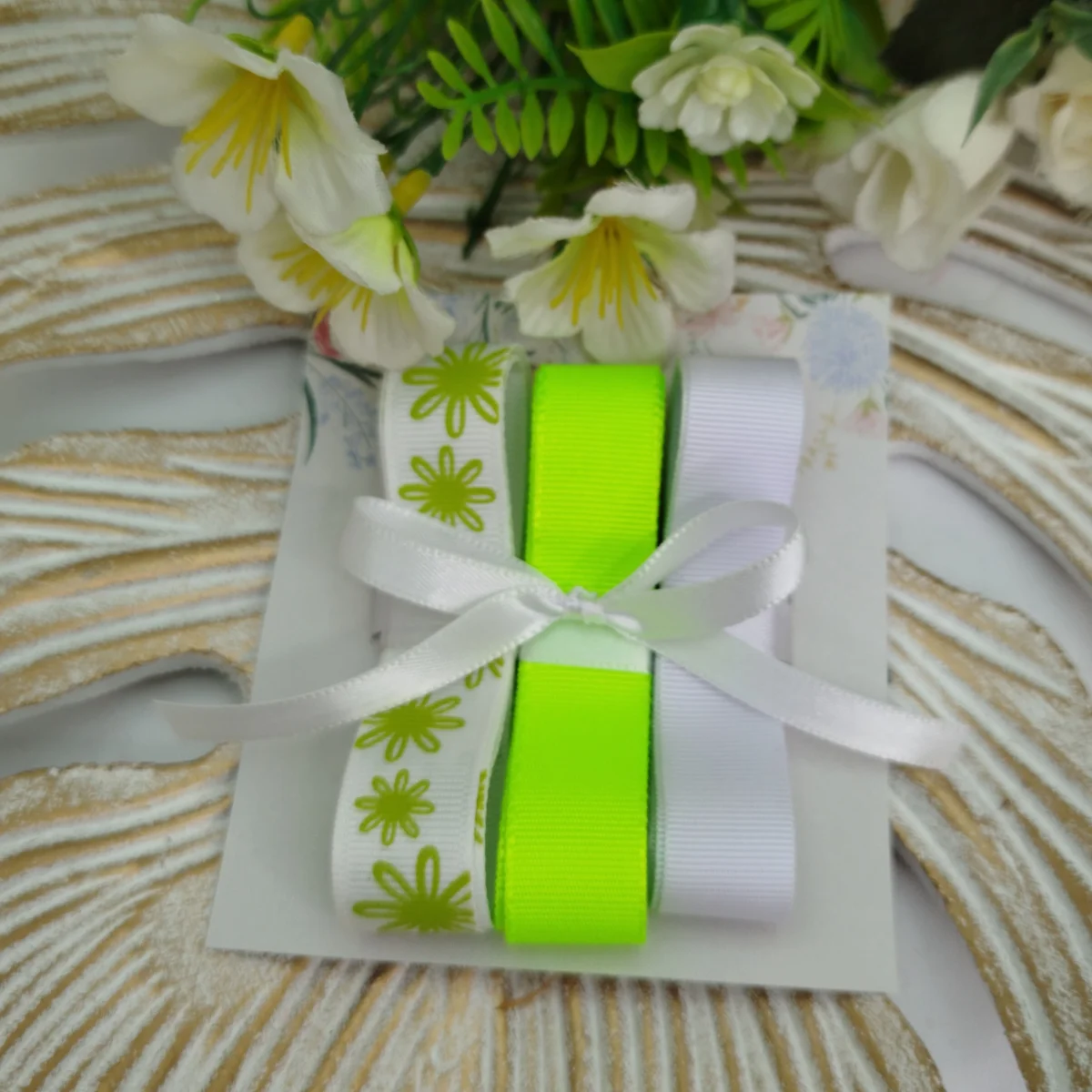 Kit de Fitas Gorgurão Floral Verde Limão e Branco — Estampa Margaridas - Imagem 4