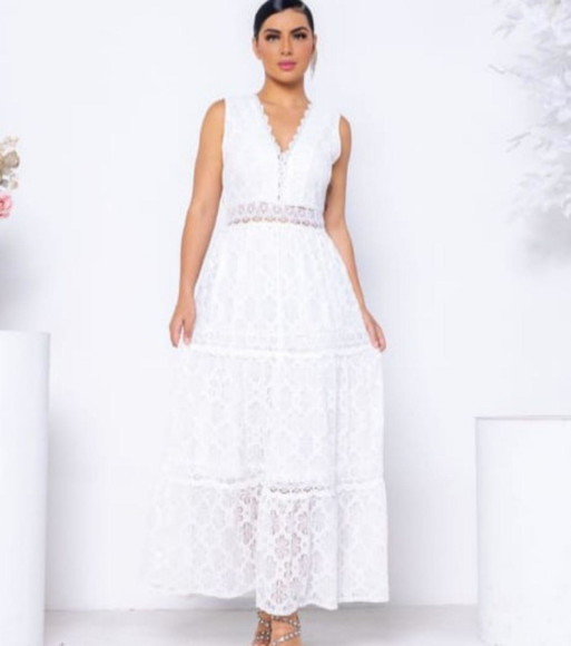 Vestido Longo Branco em Renda Guipir Civil Prewedding