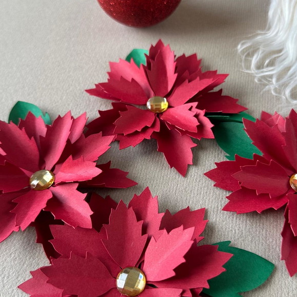 Flor de Natal com 8 cm