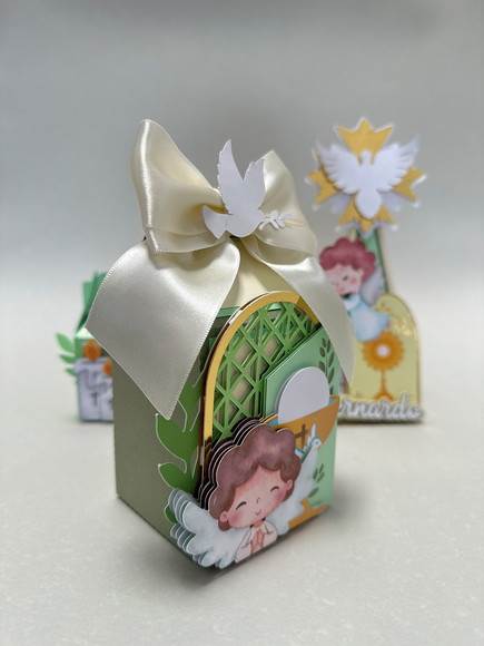 Kit Festa Premium com 12 Caixas para Batizado