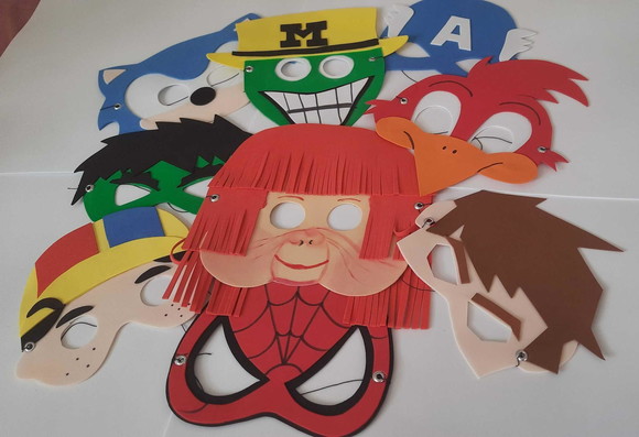 10 Máscaras Carreta Furacão