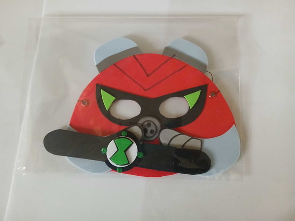 20máscaras Enxurrada e Insectoide Ben 10 + Relógio Omnitrix