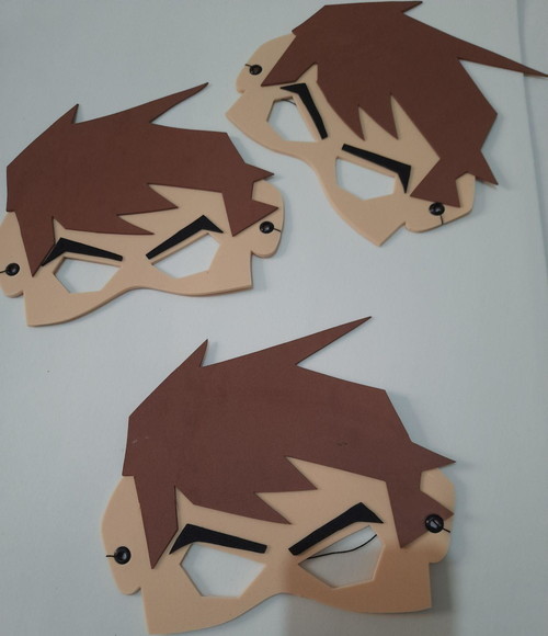 Máscaras Ben 10 e Gwen - Imagem 3