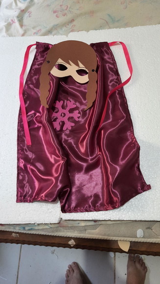 Capas de Cetim e Máscaras Frozen Elsa, Anna e Olaf - Imagem 5