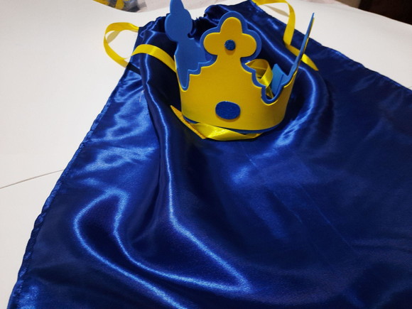 30 Capa e Máscara + 2 Coroas Rei e Rainha - Imagem 2