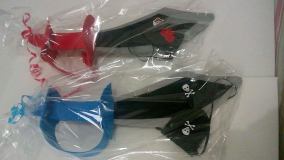 Lembrancinha Pirata, Espada,bandana,luneta +tapa Olho Pirata - Imagem 3