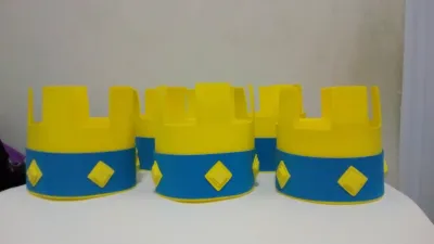 Lembrancinha Coroa Cento de Mesa