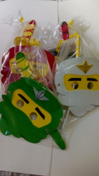 Espada e máscara embalados Ninjago - Imagem 3