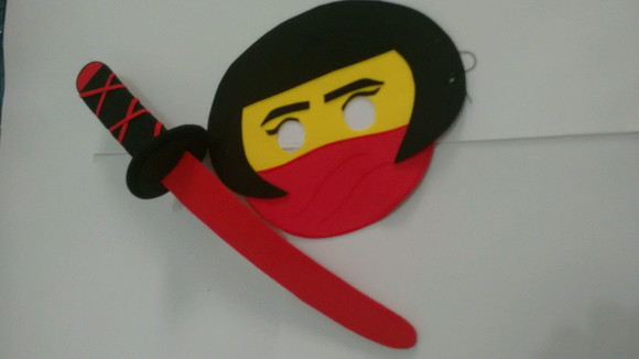 Espada e máscara embalados Ninjago - Imagem 2