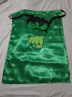 Capas e máscaras super heróis