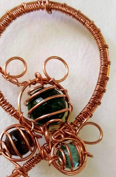 Suncatcher trançado em cobre e tons de verde - Imagem 5
