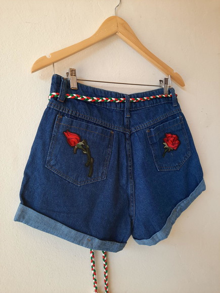 Short Jeans Bordado com com Cinto Artesanal de Brinde - Imagem 4