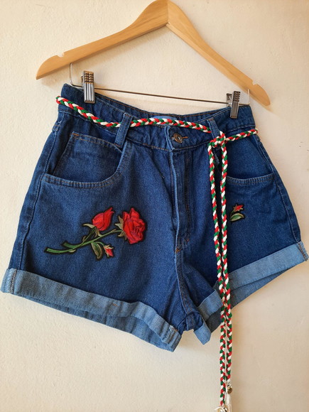 Short Jeans Bordado com com Cinto Artesanal de Brinde - Imagem 2