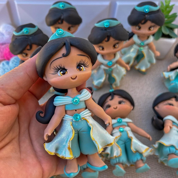 Aplique Jasmine em Biscuit