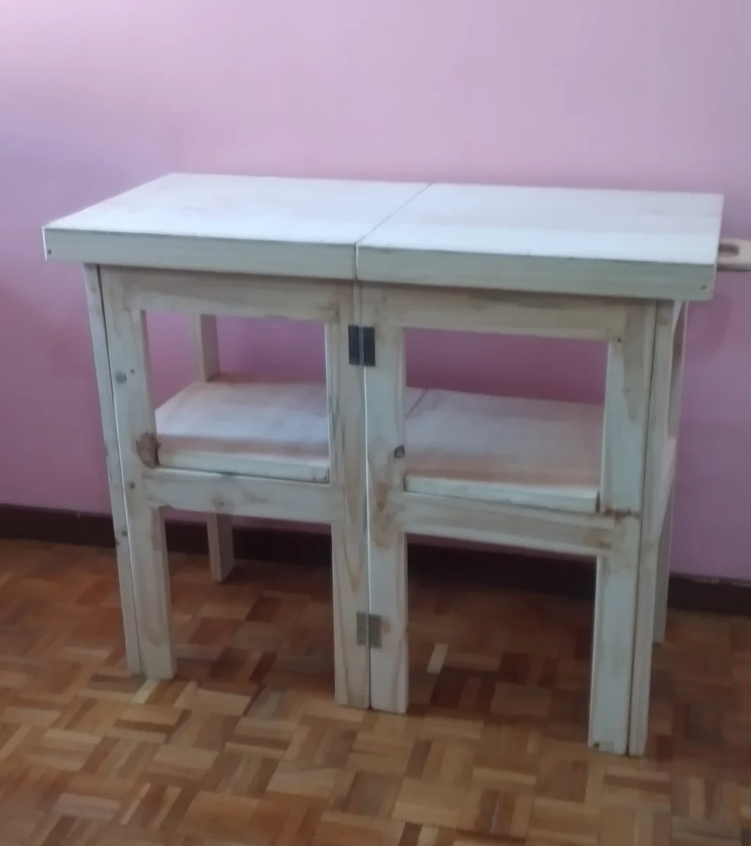 Balcão expositor dobrável com uma prateleira