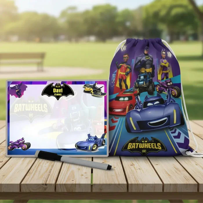 Kit Mochilinha e Lousa Magica Personalizada  lembrancinhas Batwheels - Imagem 3