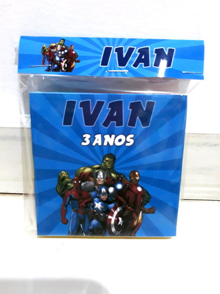 Massinha Modelar com Forminha Personalizada Vingadores