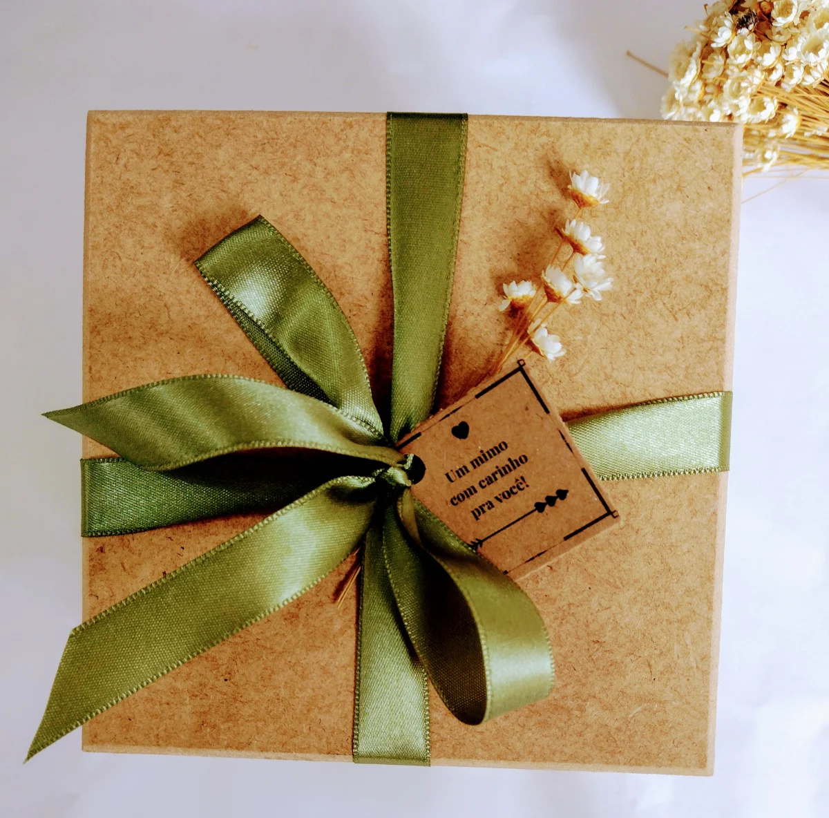 10 Kits Personalizados com Sabonete Artesanal e Mini Perfume em Caixa MDF para Eventos - Imagem 3