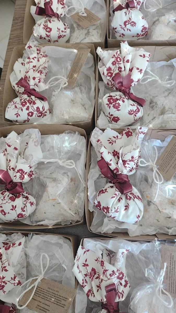 18 Kits Lembrancinhas Personalizadas | Sachê Perfumado e Escalda-pés para Lembrancinha - Imagem 7